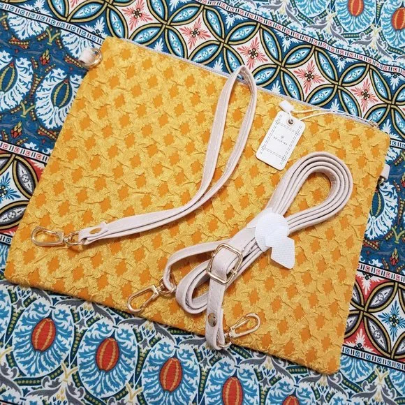 Purse, Crossbody. Mustard Yellow. NWT. - Picture 4 of 7